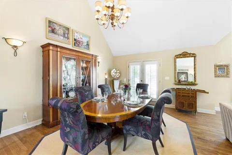 $895,000 | 7853 Howe Circle, Prairie Village, KS 66208