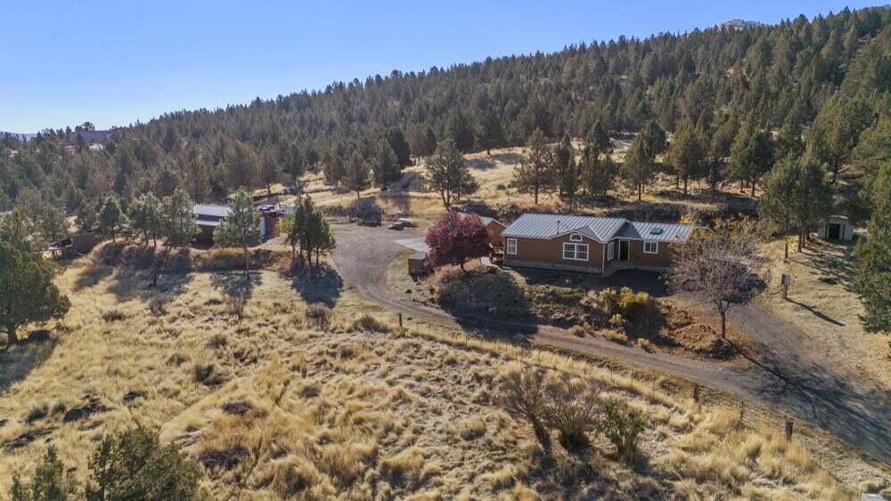 17550 South Poe Valley Road Klamath Falls, OR 97603 - Photo 54 of 59