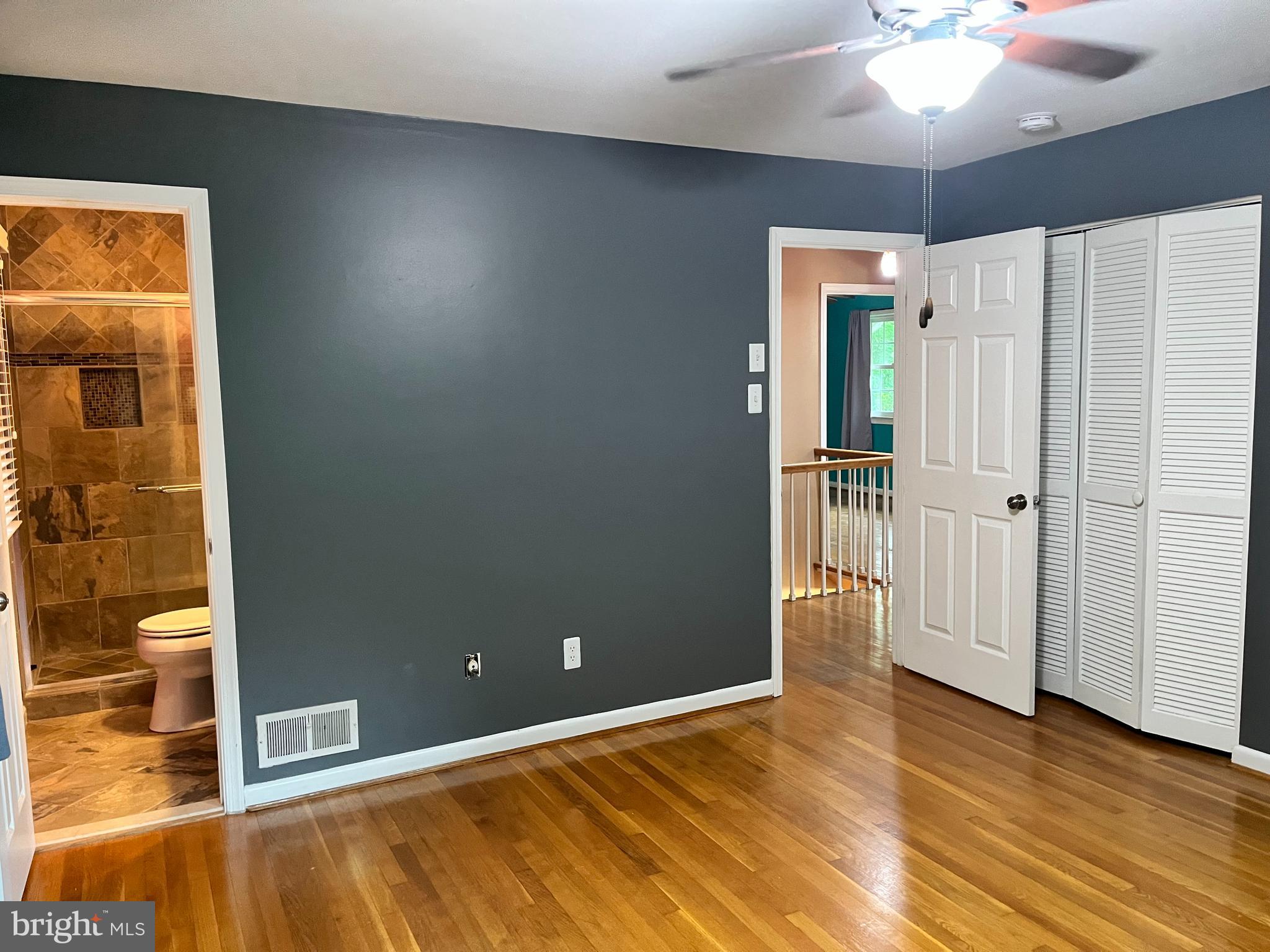 10220 Vale Road Vienna, VA 22181 - Photo 14 of 28