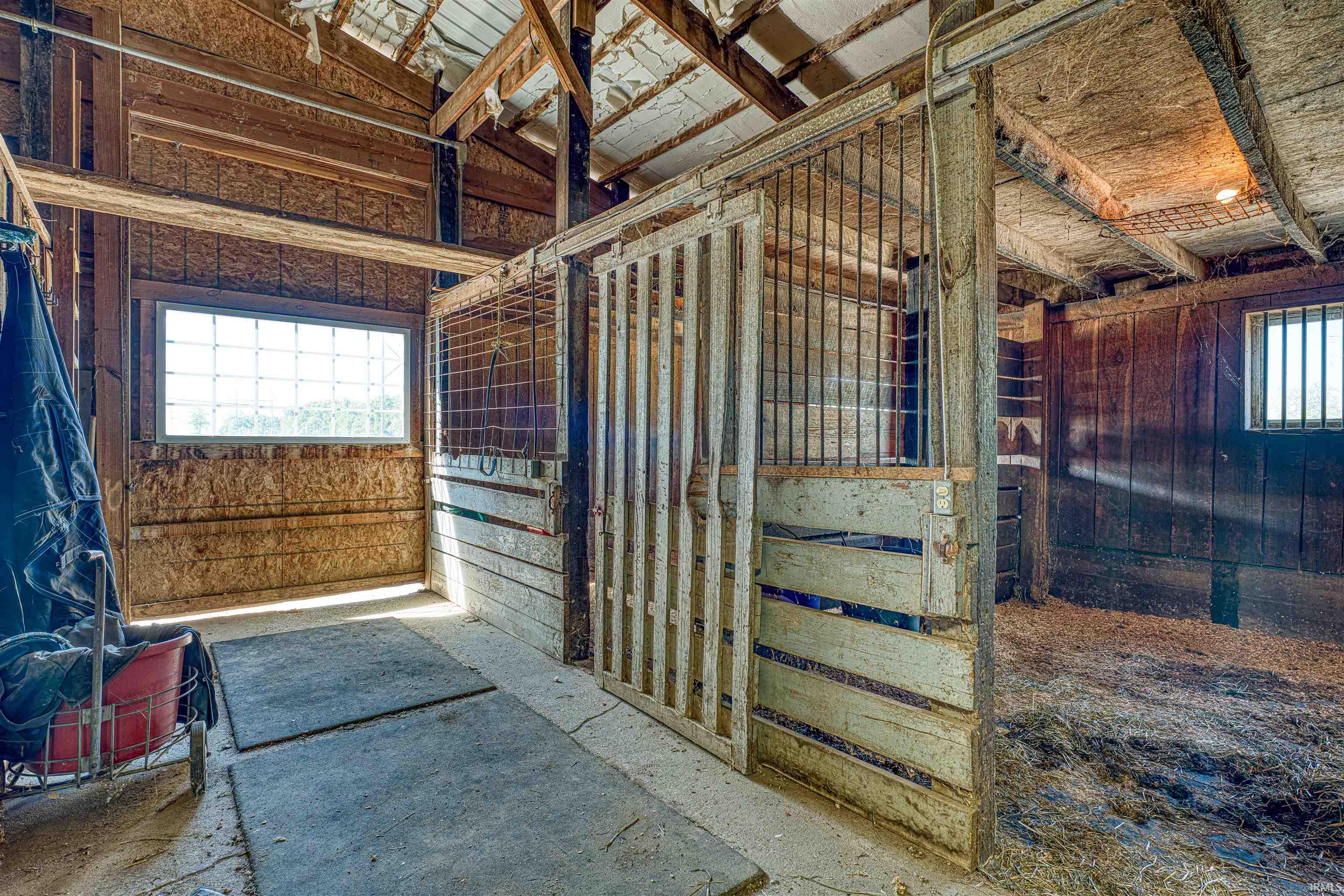 5300 Heckel Road Evansville, IN 47725 - Photo 15 of 21