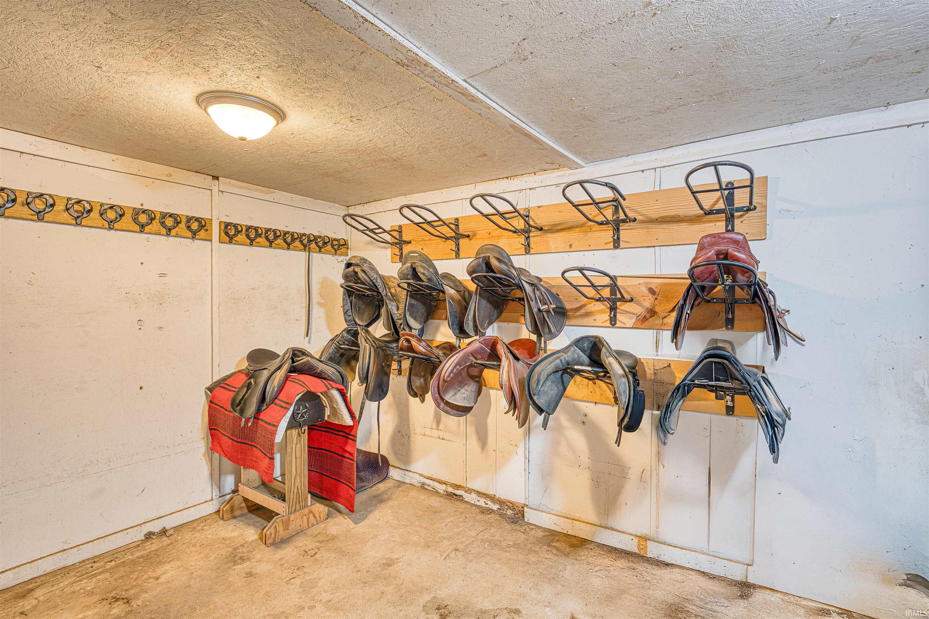 5300 Heckel Road Evansville, IN 47725 - Photo 16 of 21