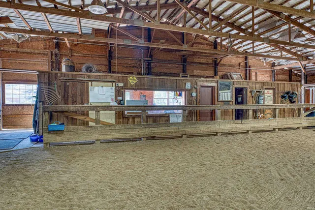 $700,000 | 5300 Heckel Road, Evansville, IN 47725