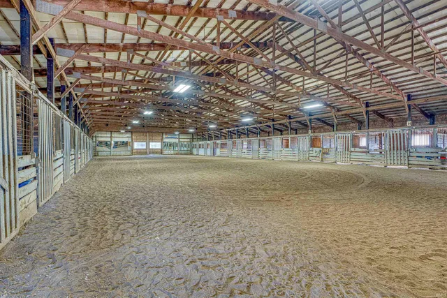 $700,000 | 5300 Heckel Road, Evansville, IN 47725