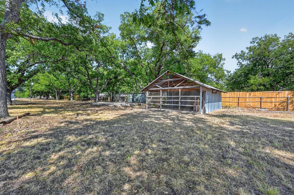 4512 Cross Timber Road Burleson, TX 76028 - Photo 28 of 38 Gallery Image 28