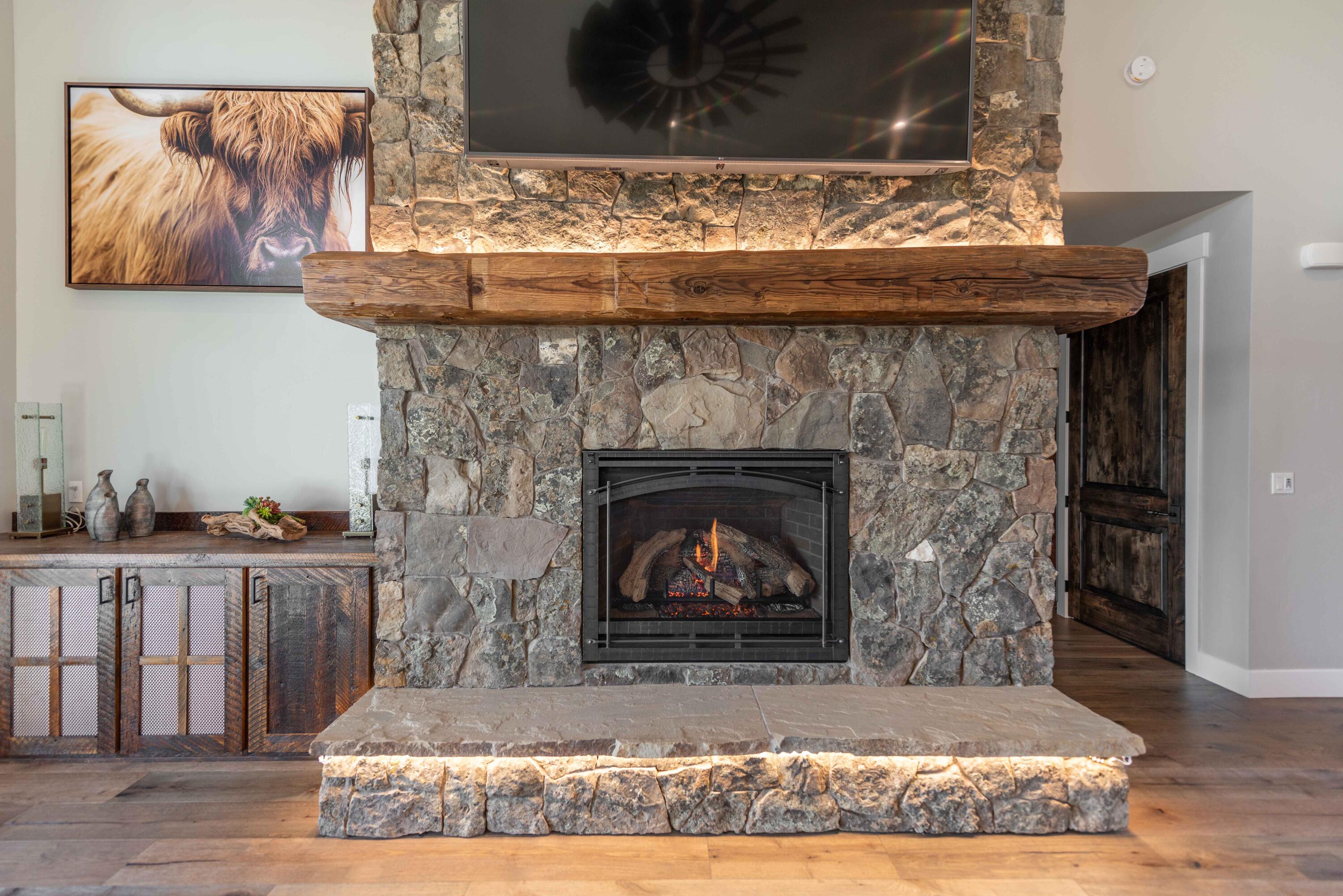 16531 Southwest Ranchview Road Powell Butte, OR 97753 - Photo 5 of 45 Fireplace