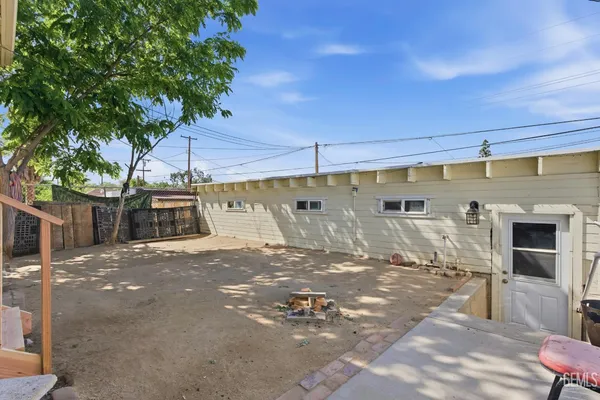 $185,000 | Undisclosed Address, Taft, CA 93268