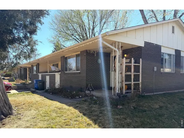 a view of a outdoor space