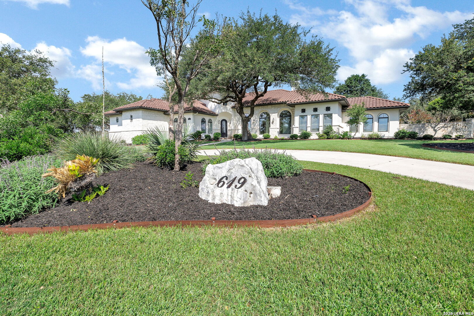 619 Legacy Ridge San Antonio, TX 78260 - Photo 3 of 98