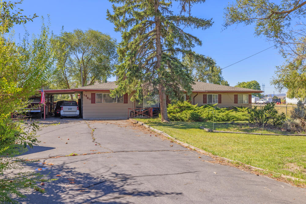 1460 Joe Wright Road Klamath Falls, OR 97603 - Photo 2 of 78 1460JoeWrightRd-2