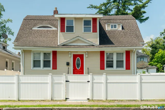 $360,000 | 103 Baltimore Street, Hartford, CT 06112