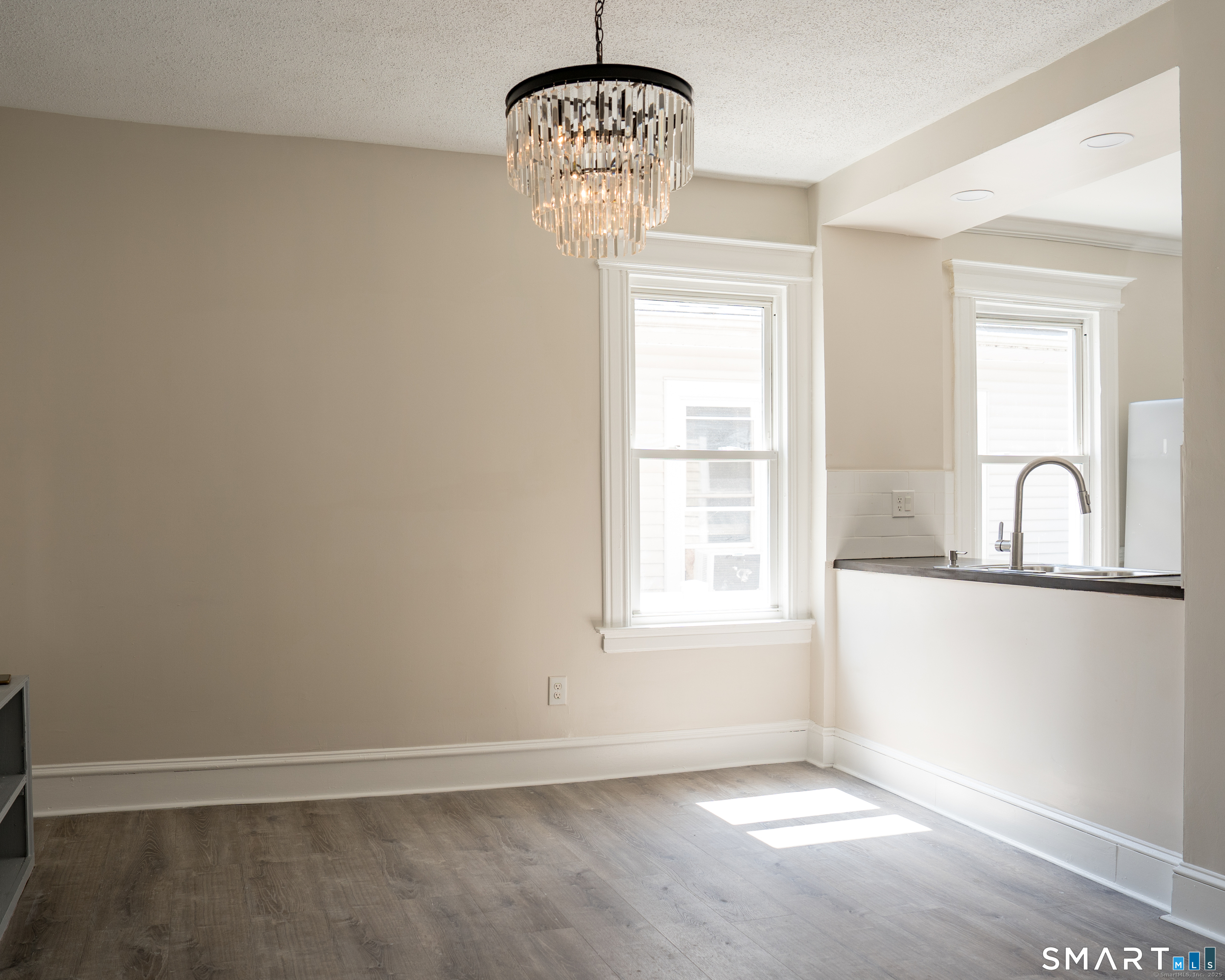 103 Baltimore Street Hartford, CT 06112 - Photo 9 of 11