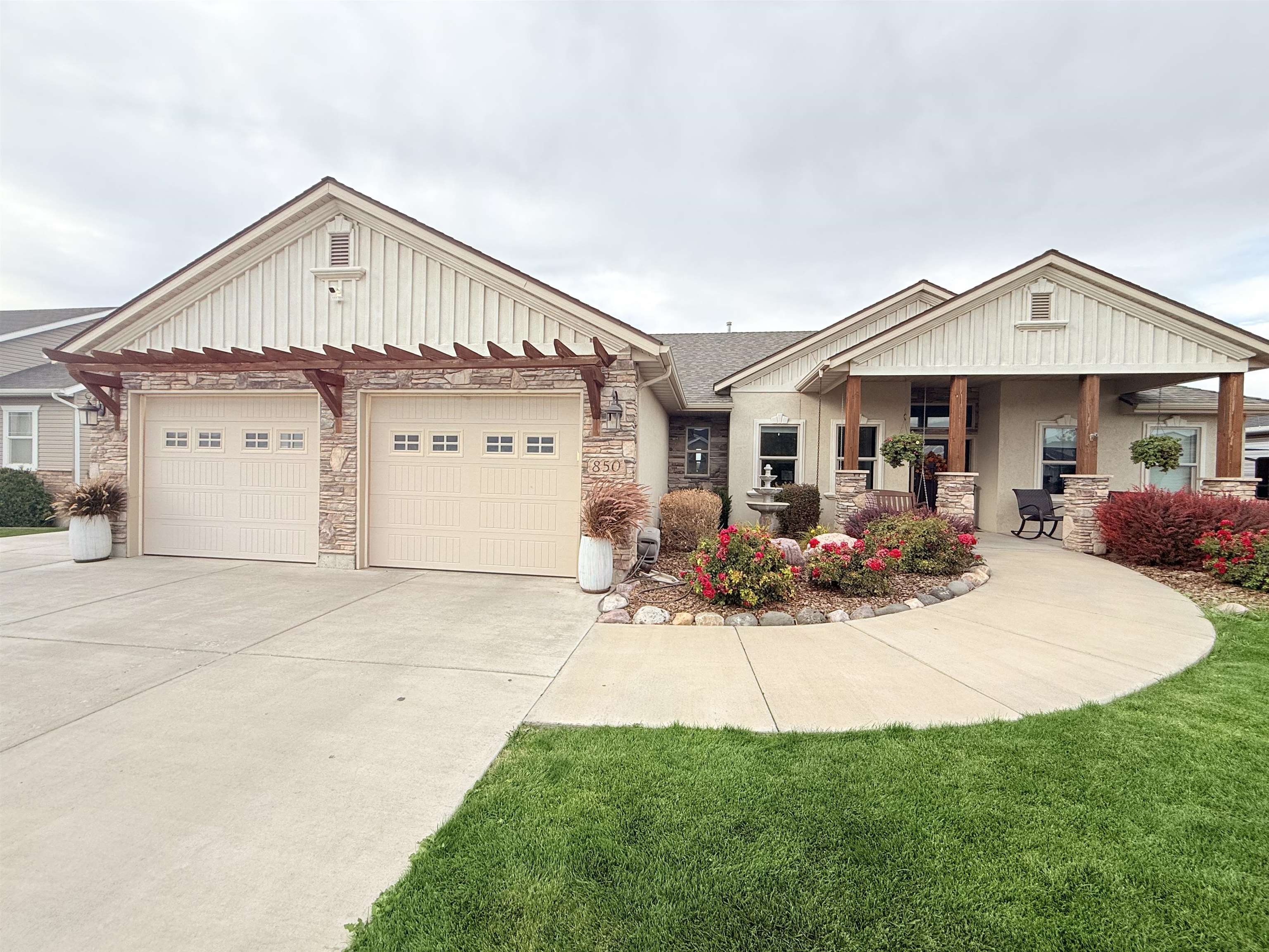 850 Dell Road Chubbuck, ID 83202 - Photo 2 of 29 Gallery Image 2
