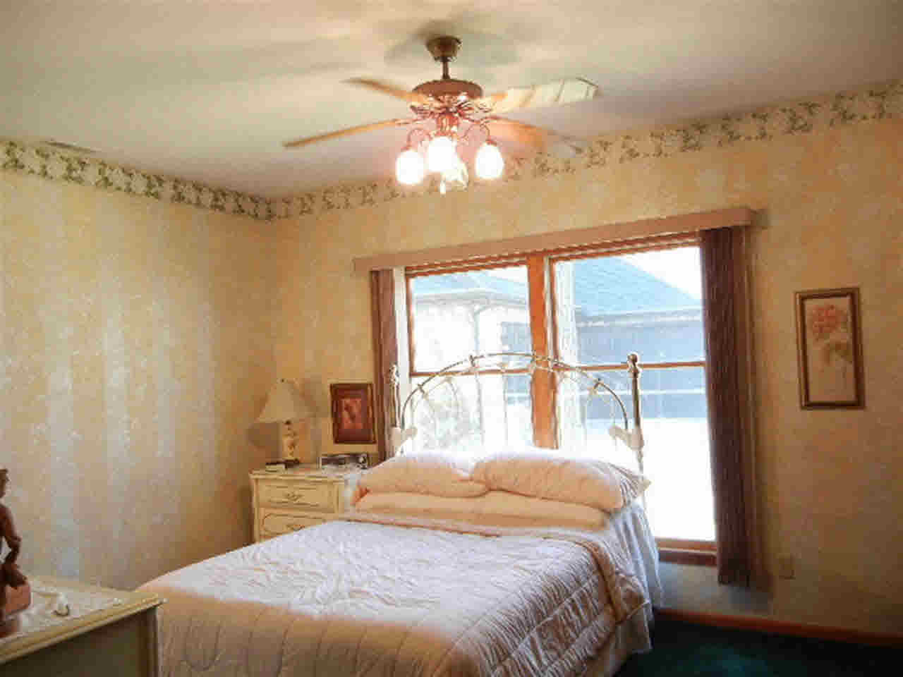 2595 West Sycamore Beach Road Angola, IN 46703 - Photo 9 of 22 Gallery Image 9
