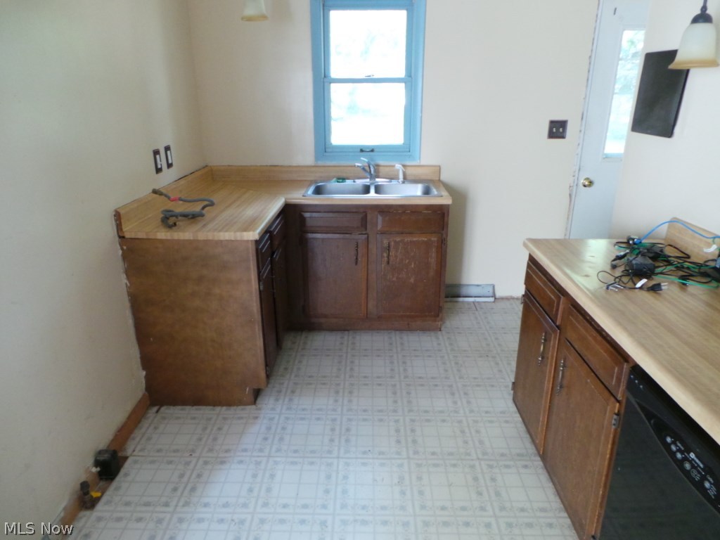 1102 Irish Road Kent, OH 44240 - Photo 5 of 12