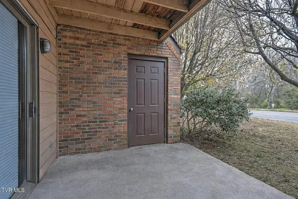 $155,000 | 500 Fleetwood Drive, Unit 7, Kingsport, TN 37660