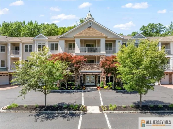 $580,000 | 8217 Falston Circle, Unit 8217, Old Bridge, NJ 08857