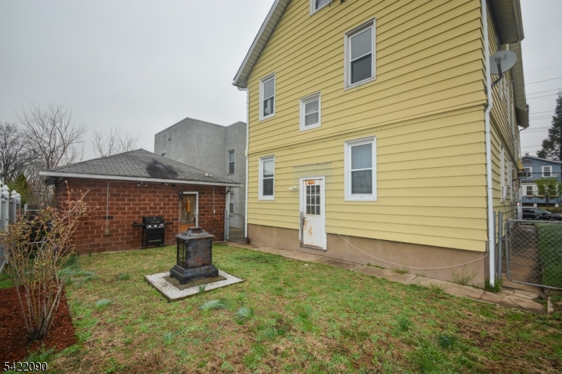 308 Hoboken Road, Unit 2 East Rutherford, NJ 07073 - Photo 17 of 18