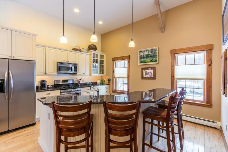 163 Greensboro Road Hanover, NH 03755 - Photo 3 of 15