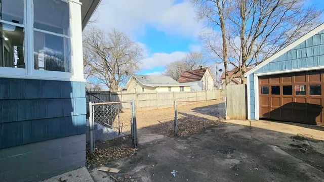 $204,900 | 1151 Oak Street, Beloit, WI 53511