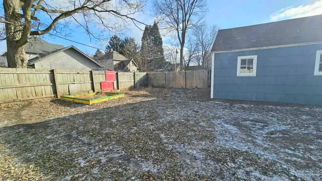 $204,900 | 1151 Oak Street, Beloit, WI 53511