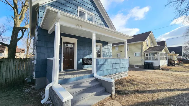 $204,900 | 1151 Oak Street, Beloit, WI 53511