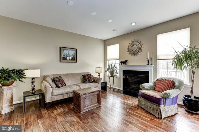 $4,000 | 20024 Northville Hills Terrace, Ashburn, VA 20147