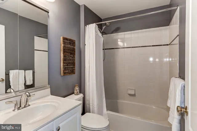 $4,000 | 20024 Northville Hills Terrace, Ashburn, VA 20147