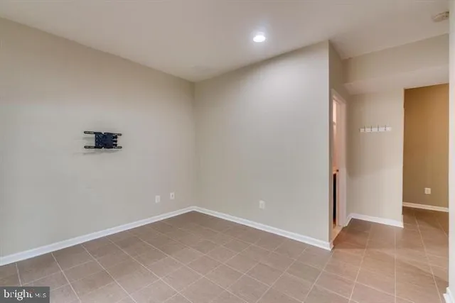 $4,000 | 20024 Northville Hills Terrace, Ashburn, VA 20147