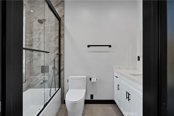 $5,000,000 | 6006 Spring Valley Road, Hidden Hills, CA 91302