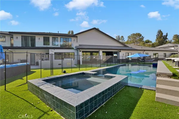 $5,000,000 | 6006 Spring Valley Road, Hidden Hills, CA 91302