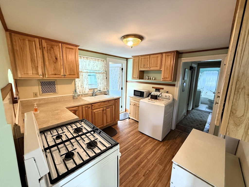 395 Old Colony Road Norton, MA 02766 - Photo 4 of 10 Gallery Image 4