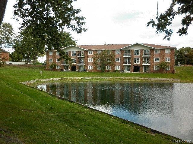 54731 Shelby Road Utica, MI 48316 - Photo 6 of 25 P1000006.JPG