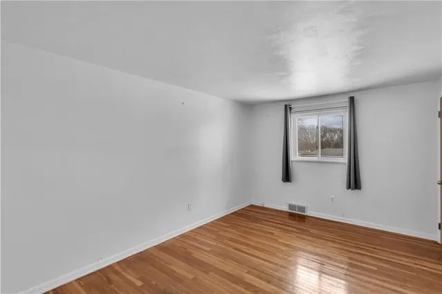 $349,900 | 221 Roxbury Drive, Greensburg, PA 15601