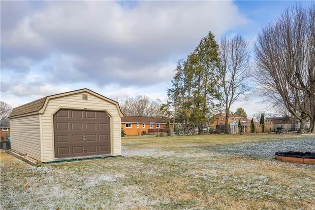 $349,900 | 221 Roxbury Drive, Greensburg, PA 15601