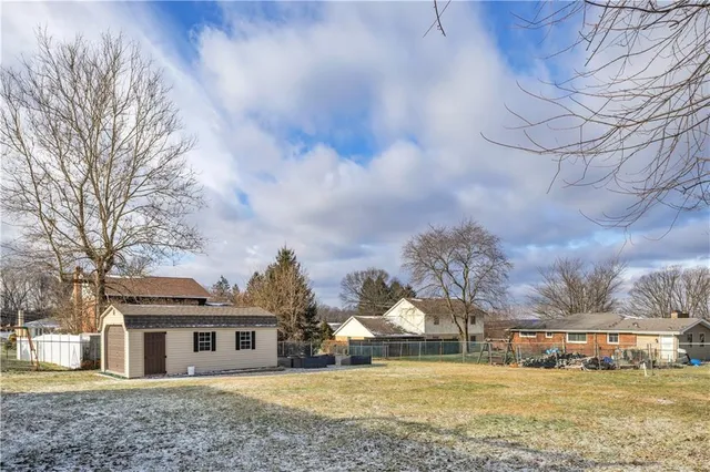 $349,900 | 221 Roxbury Drive, Greensburg, PA 15601