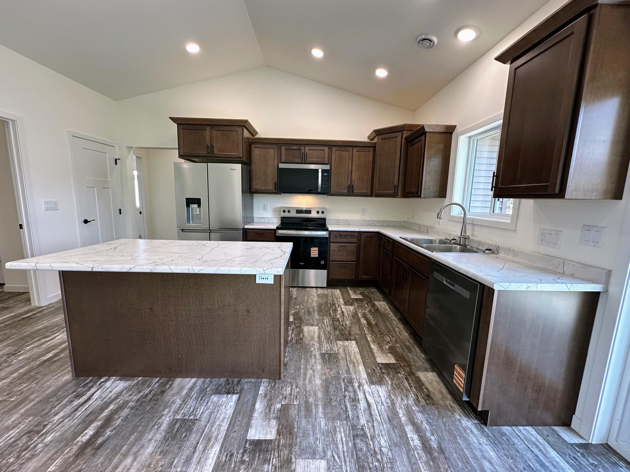 702 11th Street Northwest Perham, MN 56573 - Photo 3 of 22