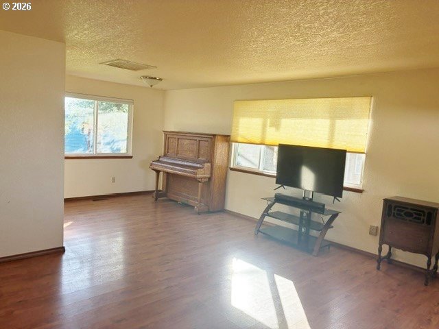 1107 Southwest 23rd Street Pendleton, OR 97801 - Photo 5 of 39