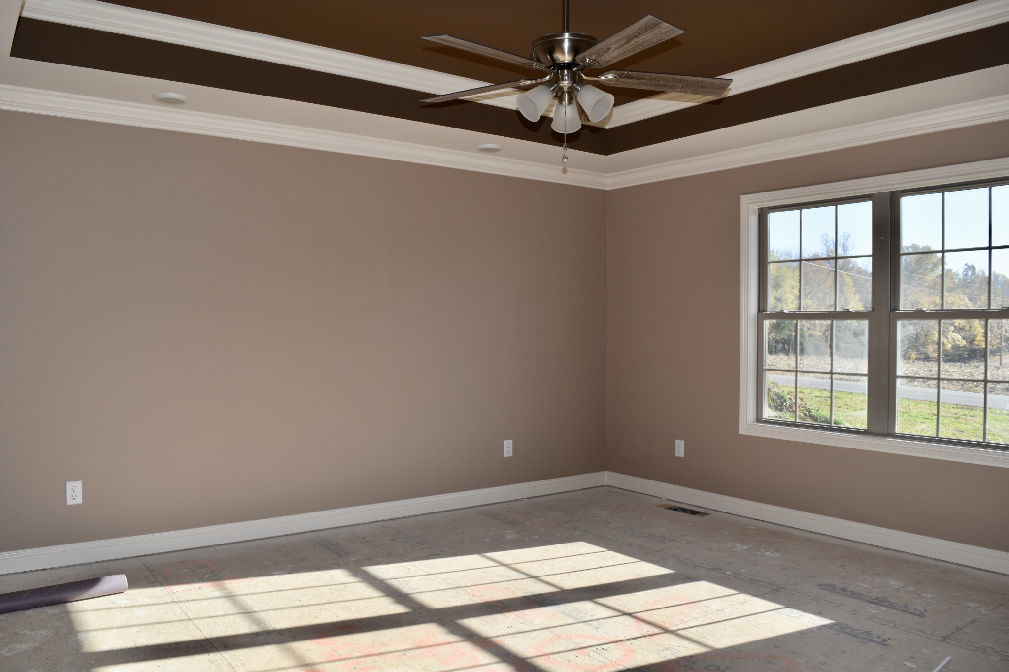 151 East Carter Road Portland, TN 37148 - Photo 8 of 14 a view of an empty room and window