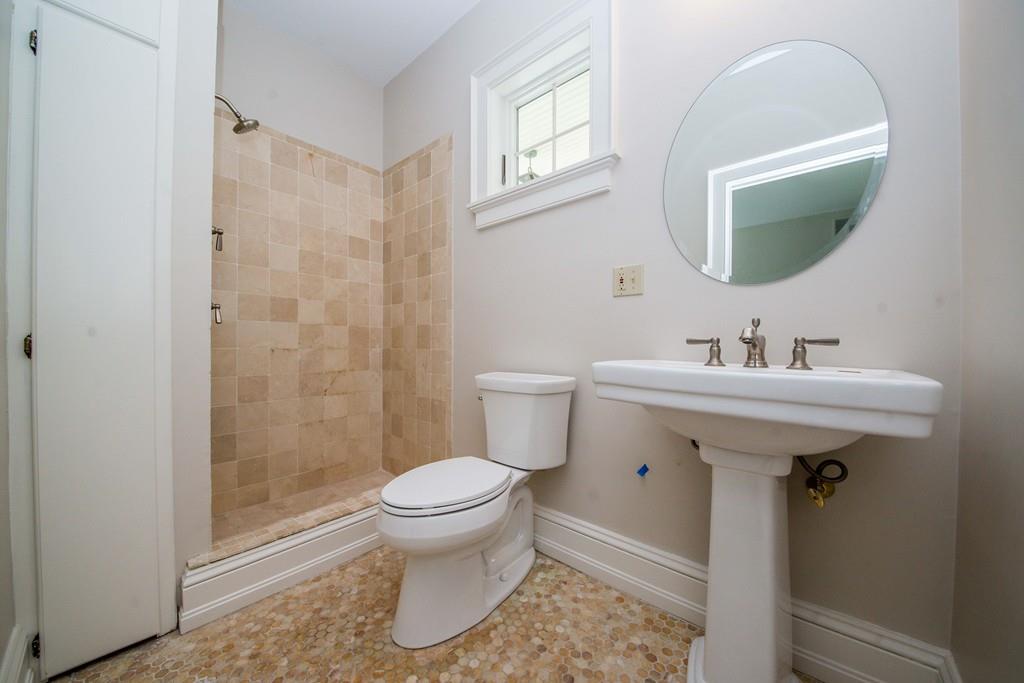 185 Gaffney Road Dartmouth, MA 02748 - Photo 27 of 42