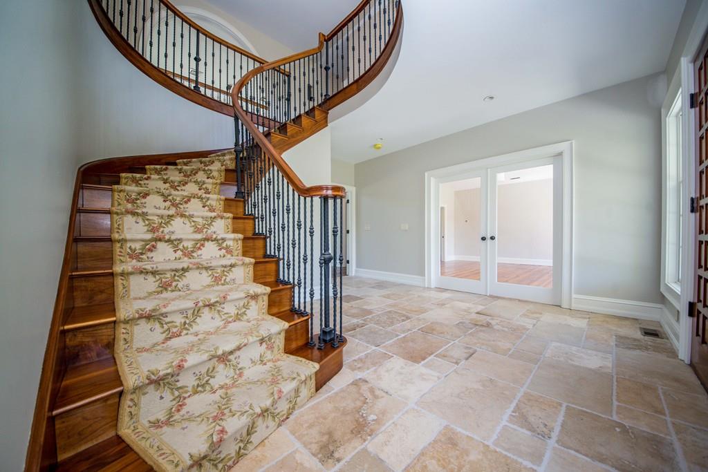 185 Gaffney Road Dartmouth, MA 02748 - Photo 6 of 42