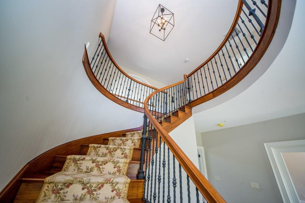 185 Gaffney Road Dartmouth, MA 02748 - Photo 7 of 42