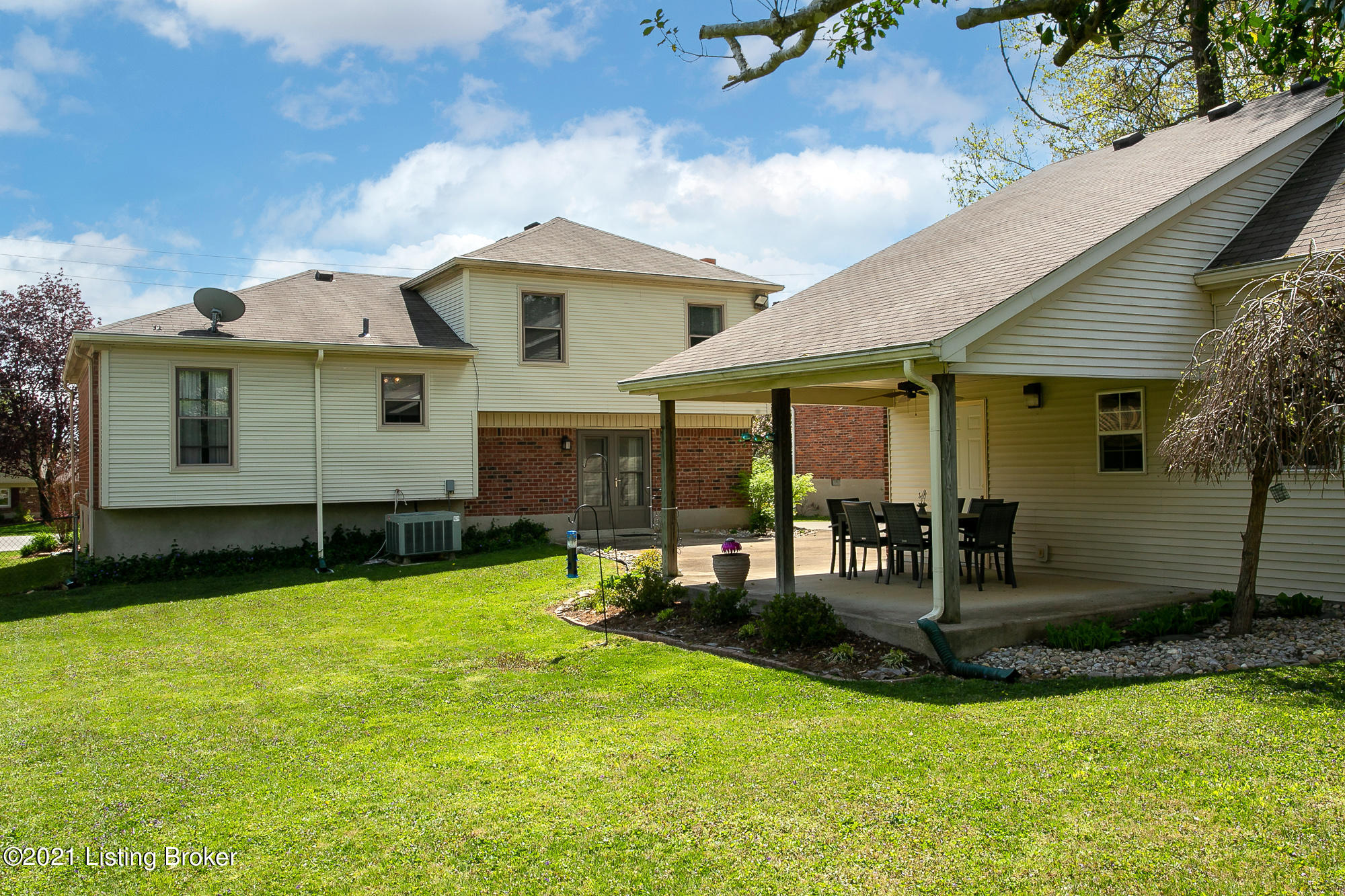 10703 St Rene Road Louisville, KY 40299 - Photo 33 of 37 10703 Saint Rene Rd-41