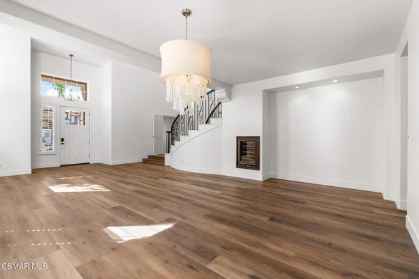 $1,780,000 | 3887 Foxdale Court, Newbury Park, CA 91320
