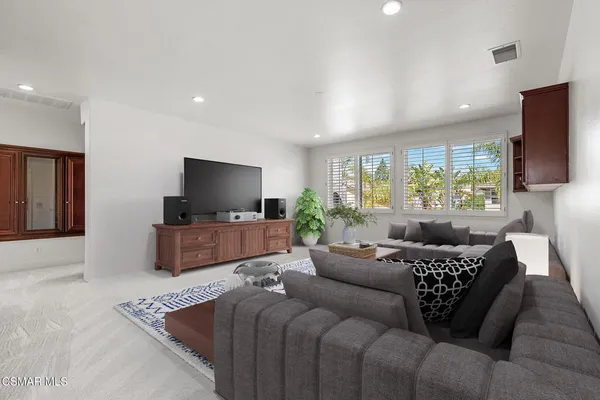 $1,780,000 | 3887 Foxdale Court, Newbury Park, CA 91320