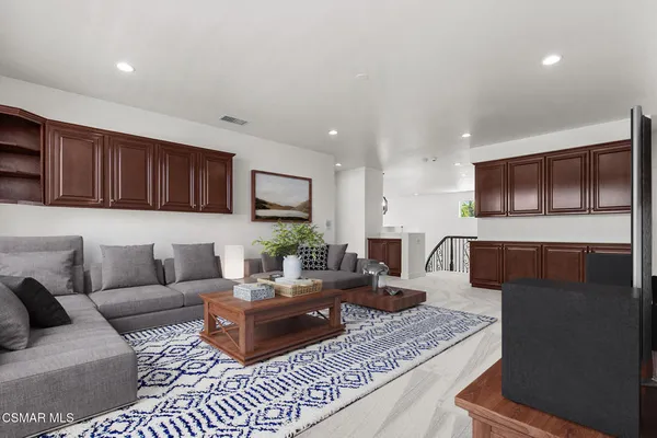 $1,780,000 | 3887 Foxdale Court, Newbury Park, CA 91320