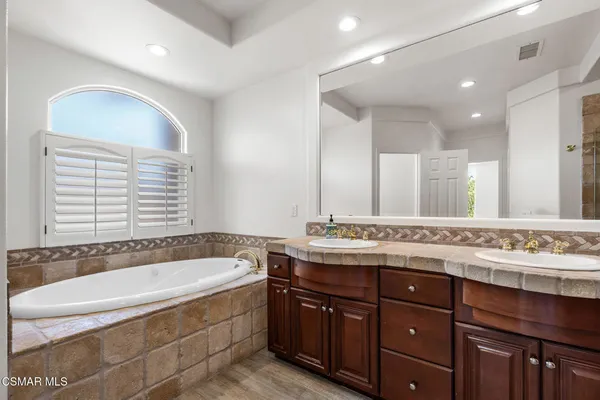 $1,780,000 | 3887 Foxdale Court, Newbury Park, CA 91320