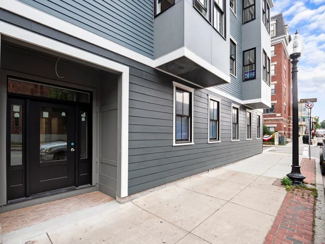 $1,224,990 | 106-108 Bunker Hill Street, Unit 6, Boston, MA 02129
