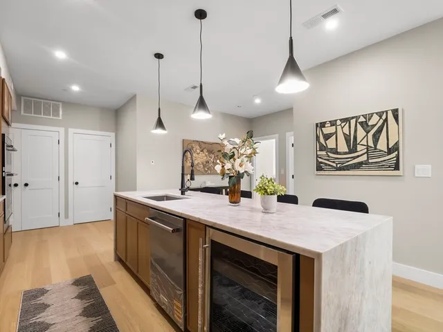 $1,224,990 | 106-108 Bunker Hill Street, Unit 6, Boston, MA 02129