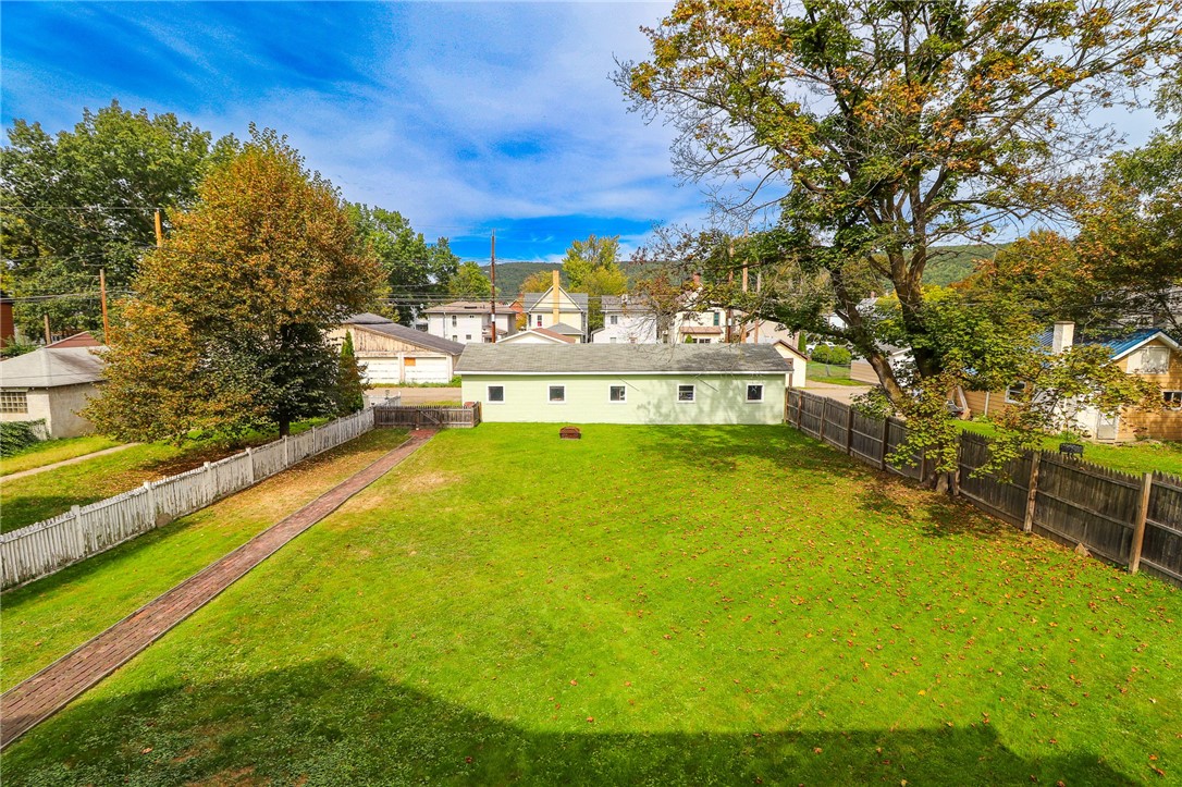 175 East 3rd Street Corning, NY 14830 - Photo 4 of 50