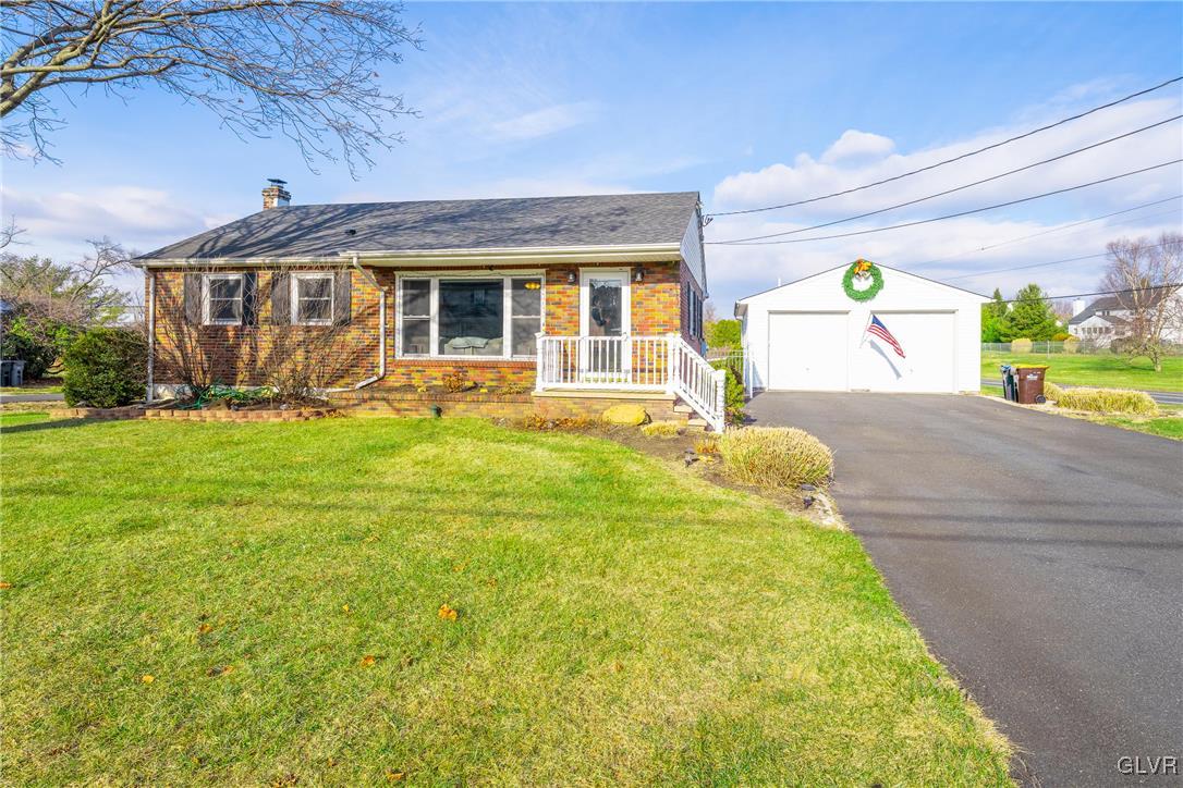 3831 East Hopewell Road Center Valley, PA 18034 - Photo 2 of 32 Gallery Image 2